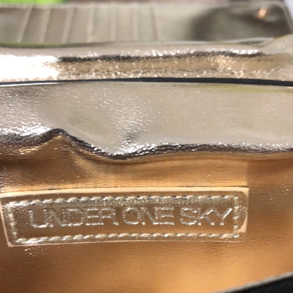 NWT vegan leather tri fold wristlet wallet - Picture 4 of 5